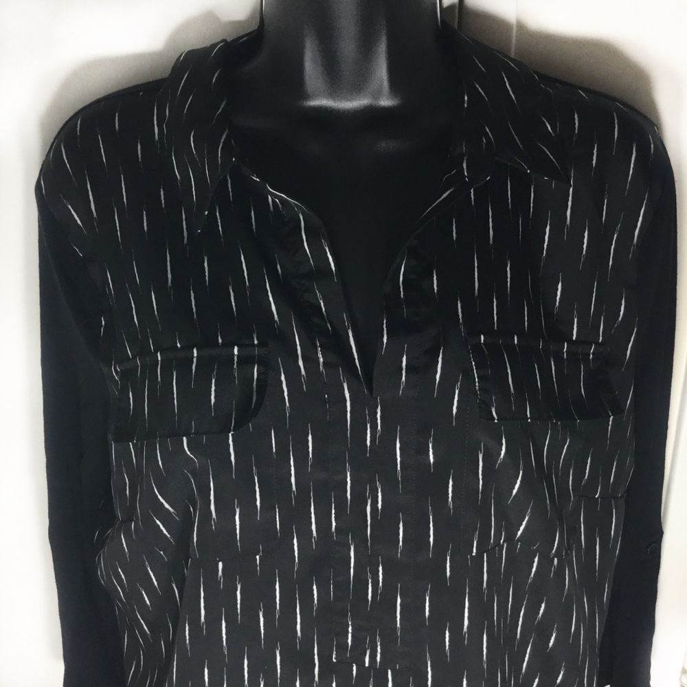 Kensie Black Collared with White Pattern Blouse